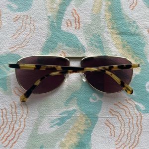 Never worn. No case. Beautiful